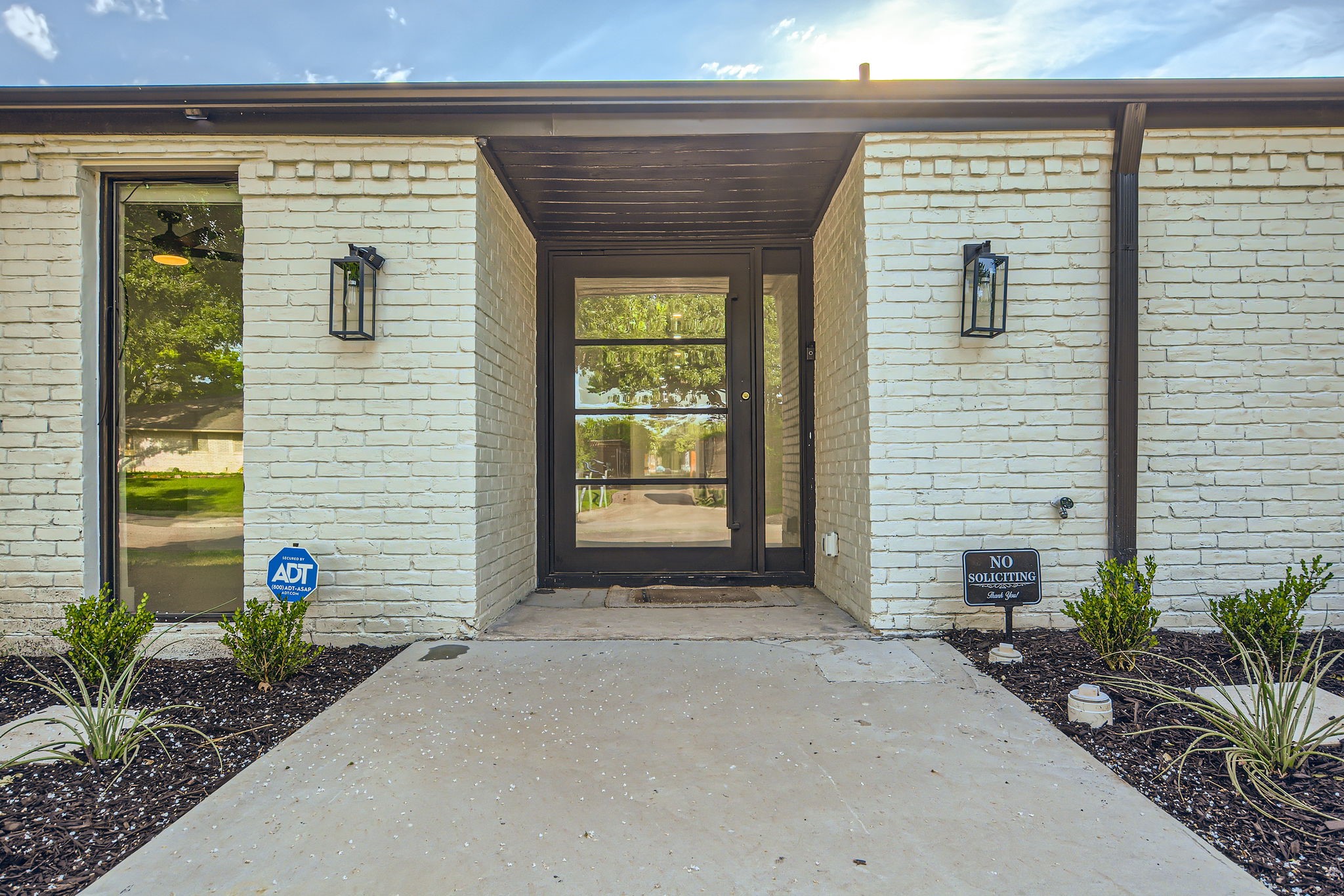 16212 Spring Creek Road Dallas TX 75248