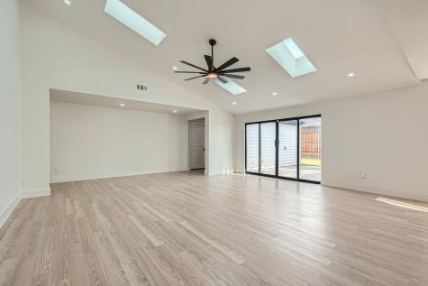 16212 Spring Creek Road Dallas TX 75248