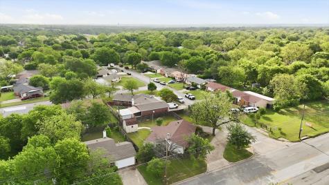 3901 Woodlane Avenue Haltom City TX 76117