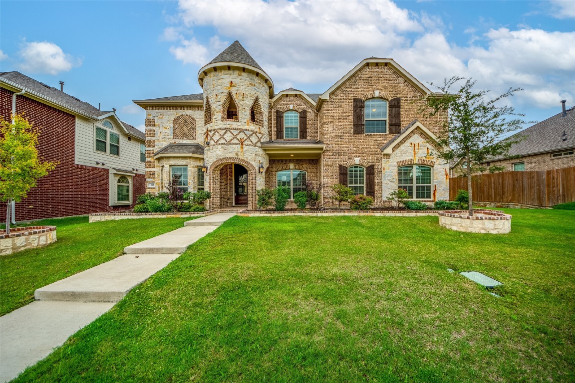 1518 Blue Jay Road Garland TX 75043