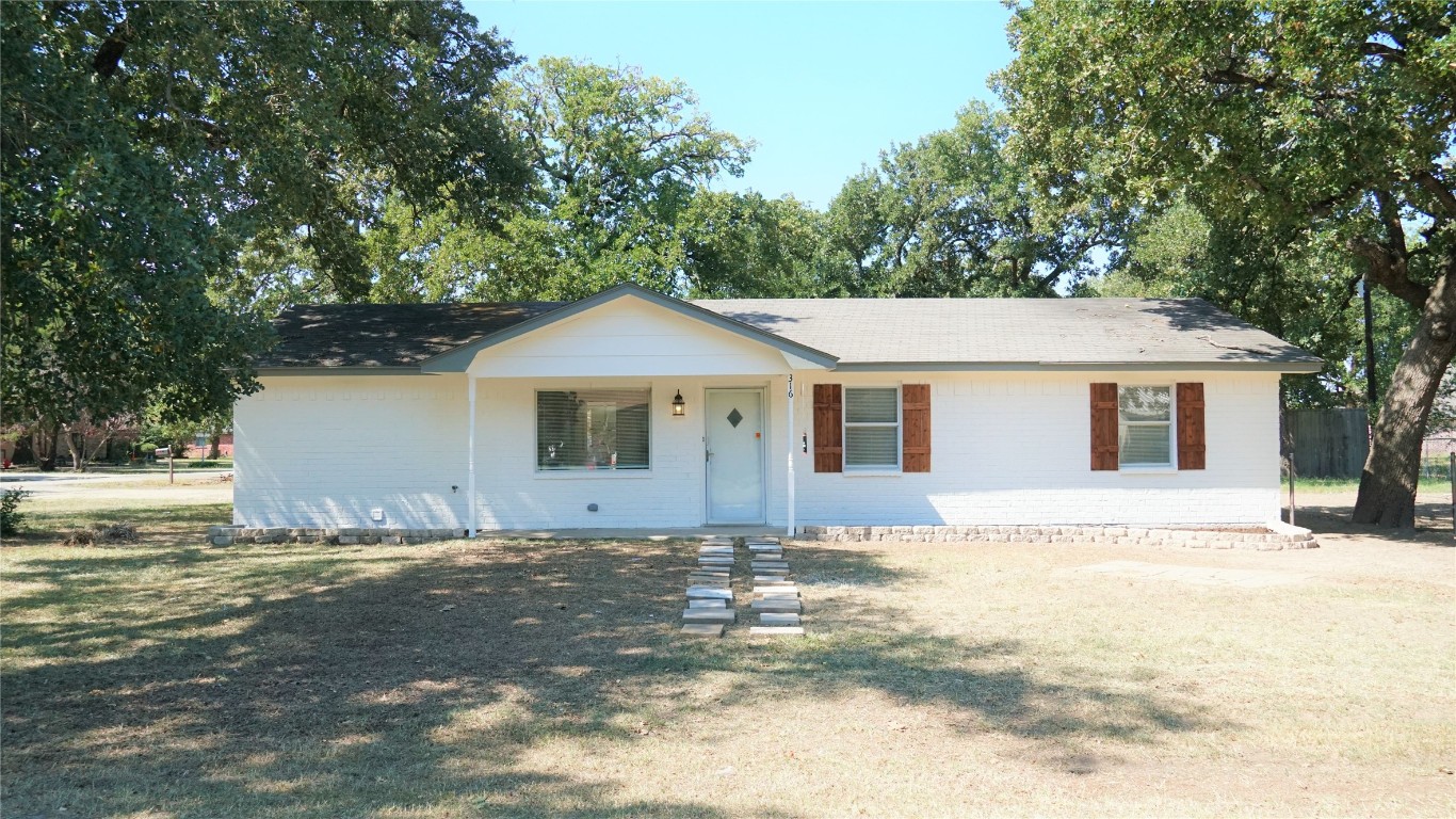 316 N Kuykendall Quinlan TX 75474