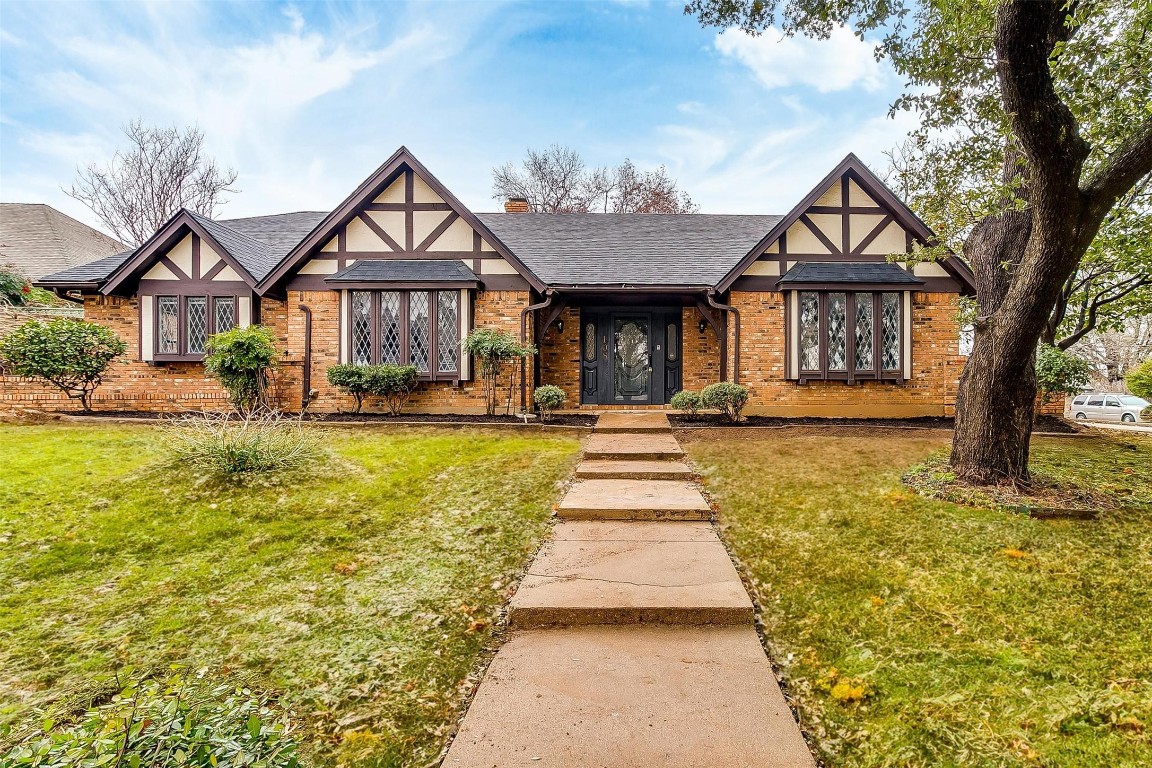 108 Red Oak Court Burleson TX 76028