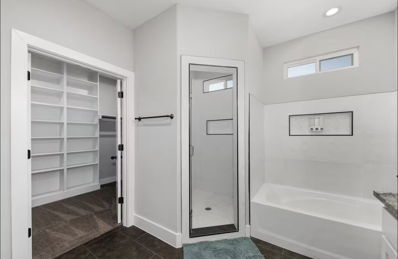 1942 Nomas Street Dallas TX 75212
