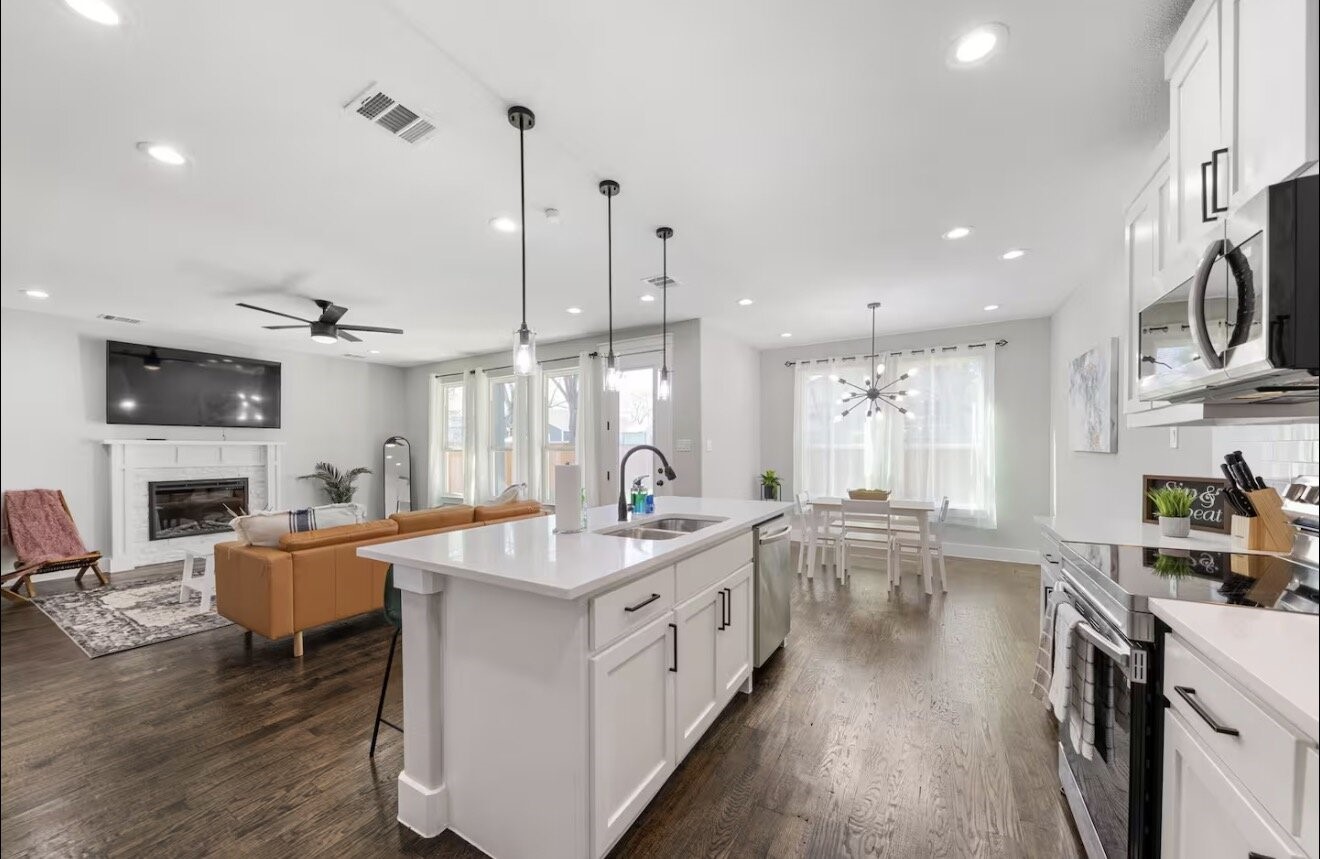 1942 Nomas Street Dallas TX 75212