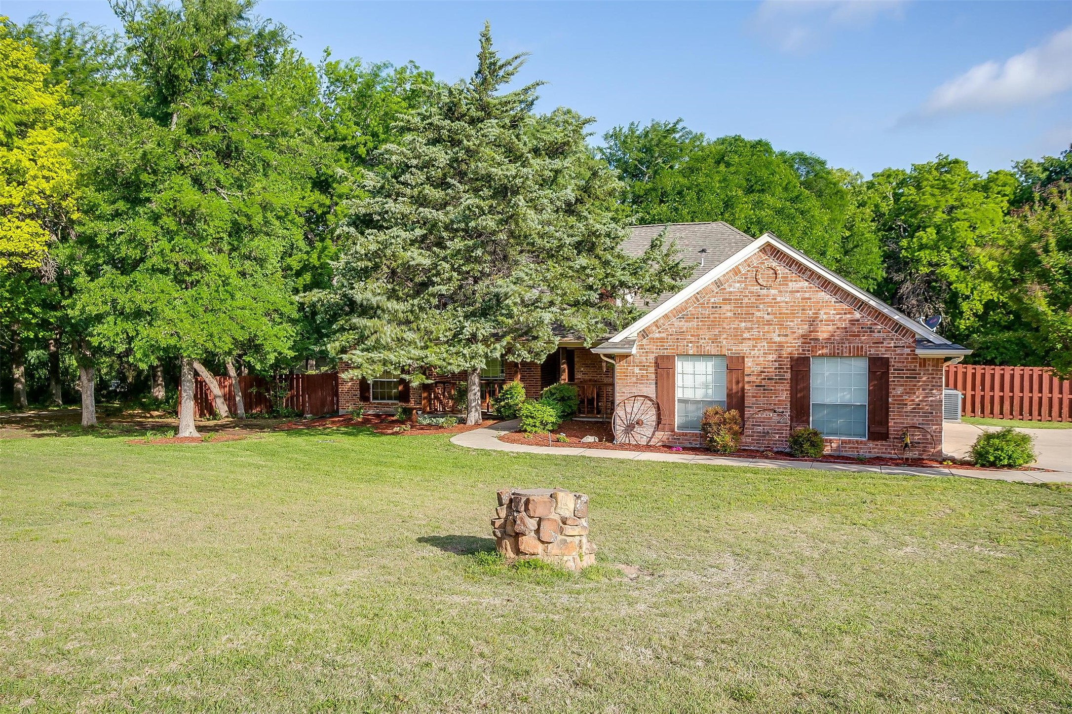 6409 Feather Wind Way Fort Worth TX 76135