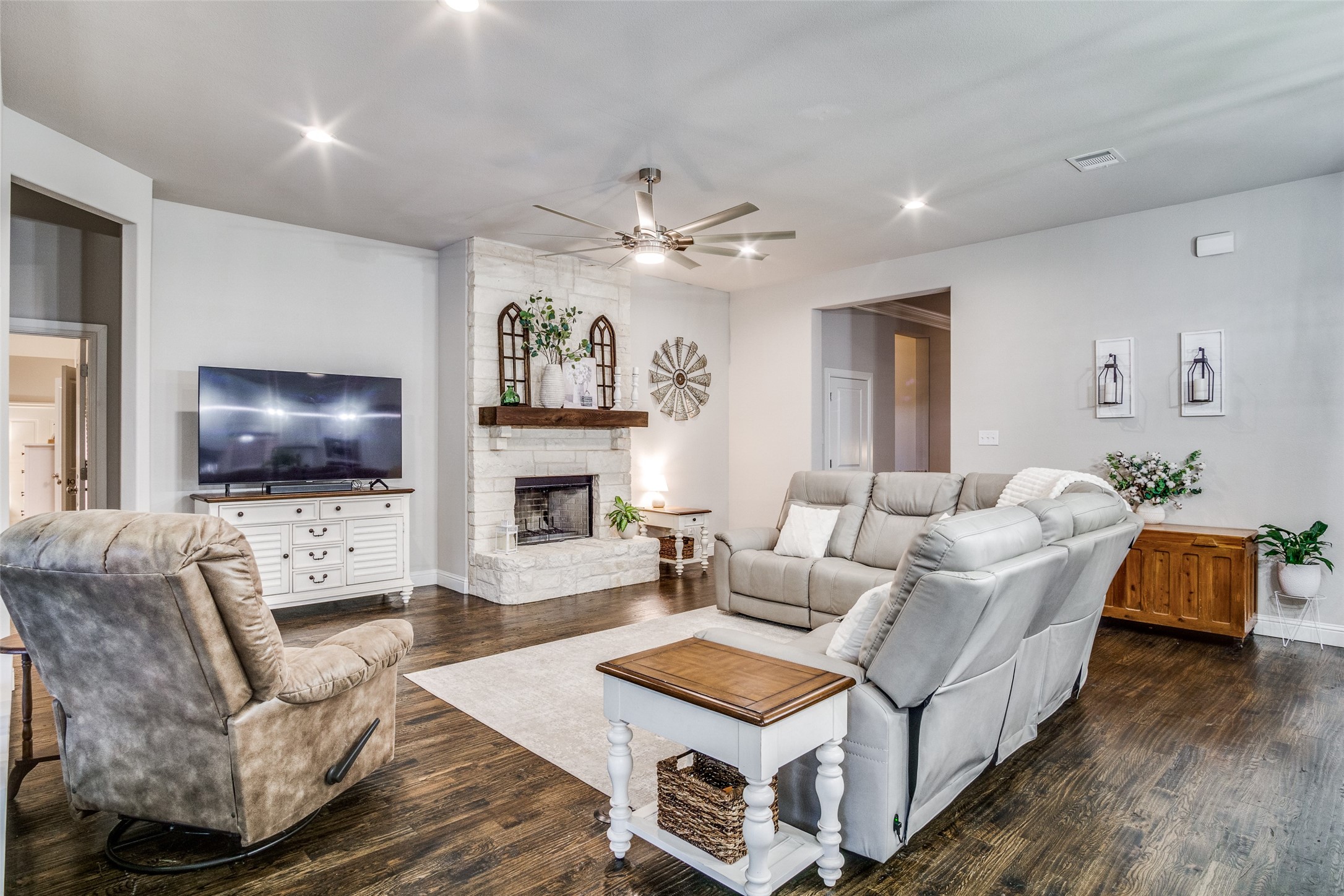 1188 Riverwood Trail Cleburne TX 76033