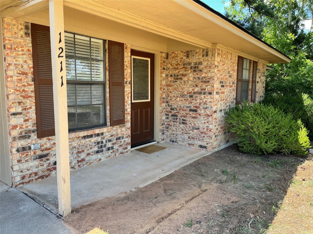 1211 S Lillis Lane Denison TX 75020