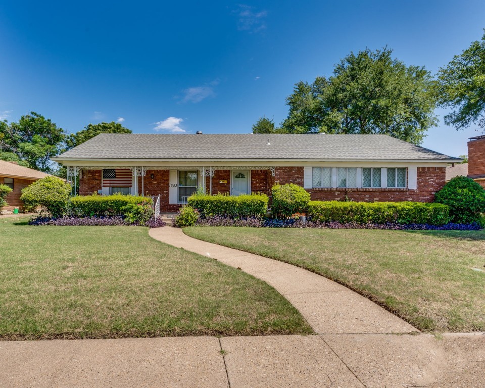 1653 Watervaliet Drive Dallas TX 75224