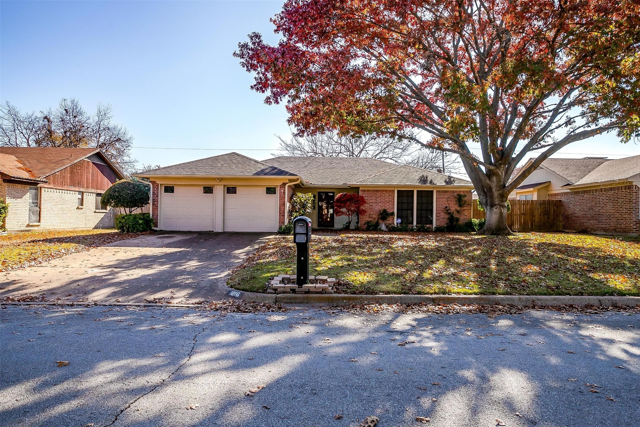 1816 Prince Drive Benbrook TX 76126