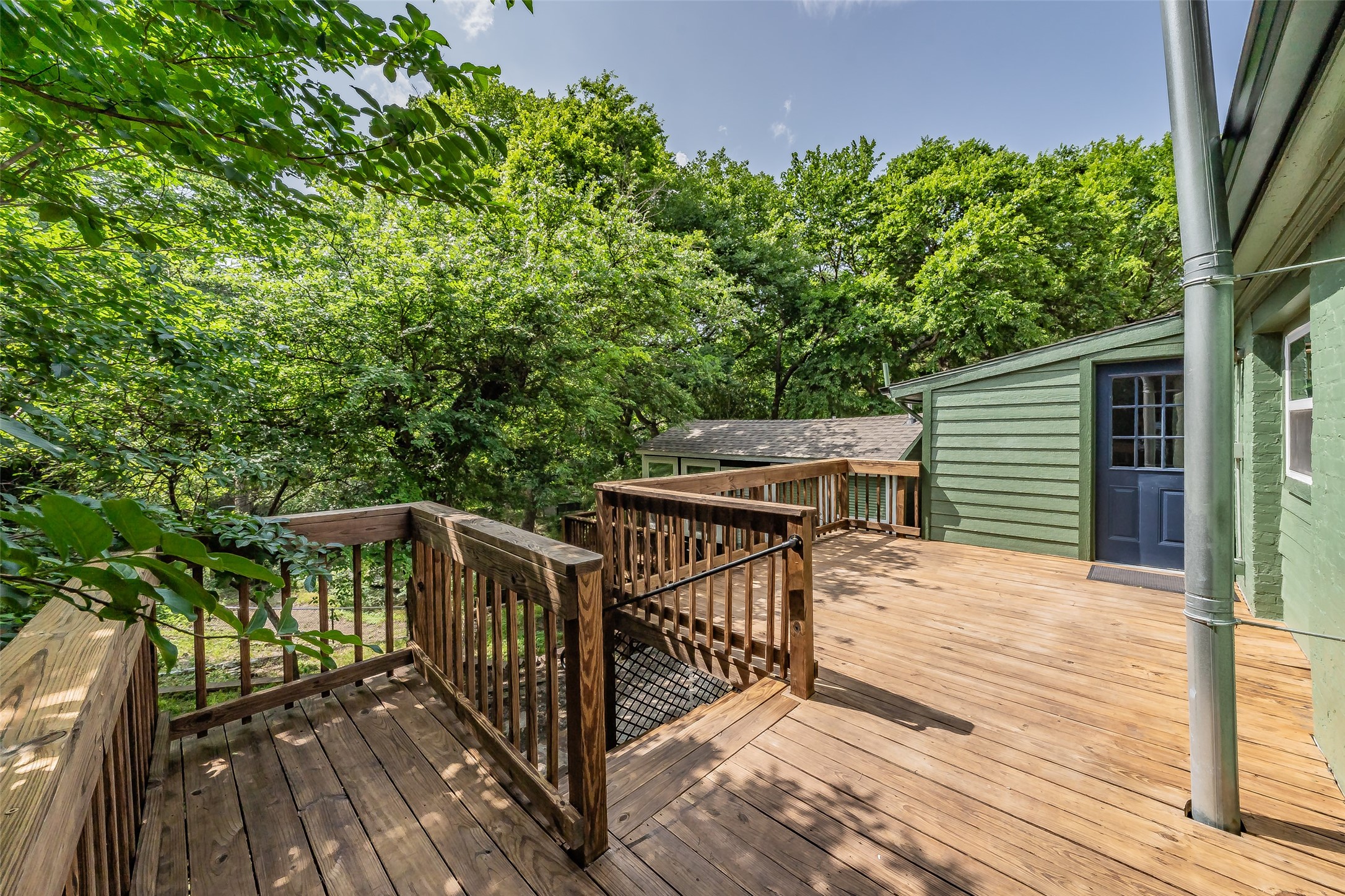 1419 Ramsey Avenue Dallas TX 75216