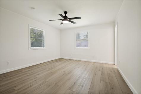 2122 Marilyn Lane Arlington TX 76010
