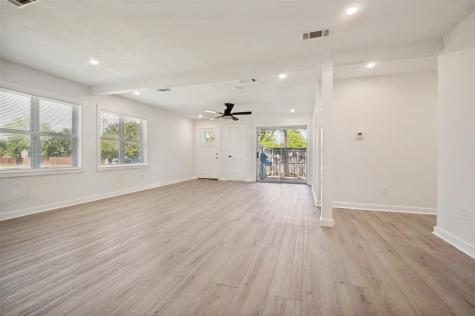 2122 Marilyn Lane Arlington TX 76010