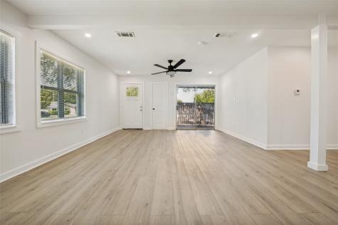 2122 Marilyn Lane Arlington TX 76010
