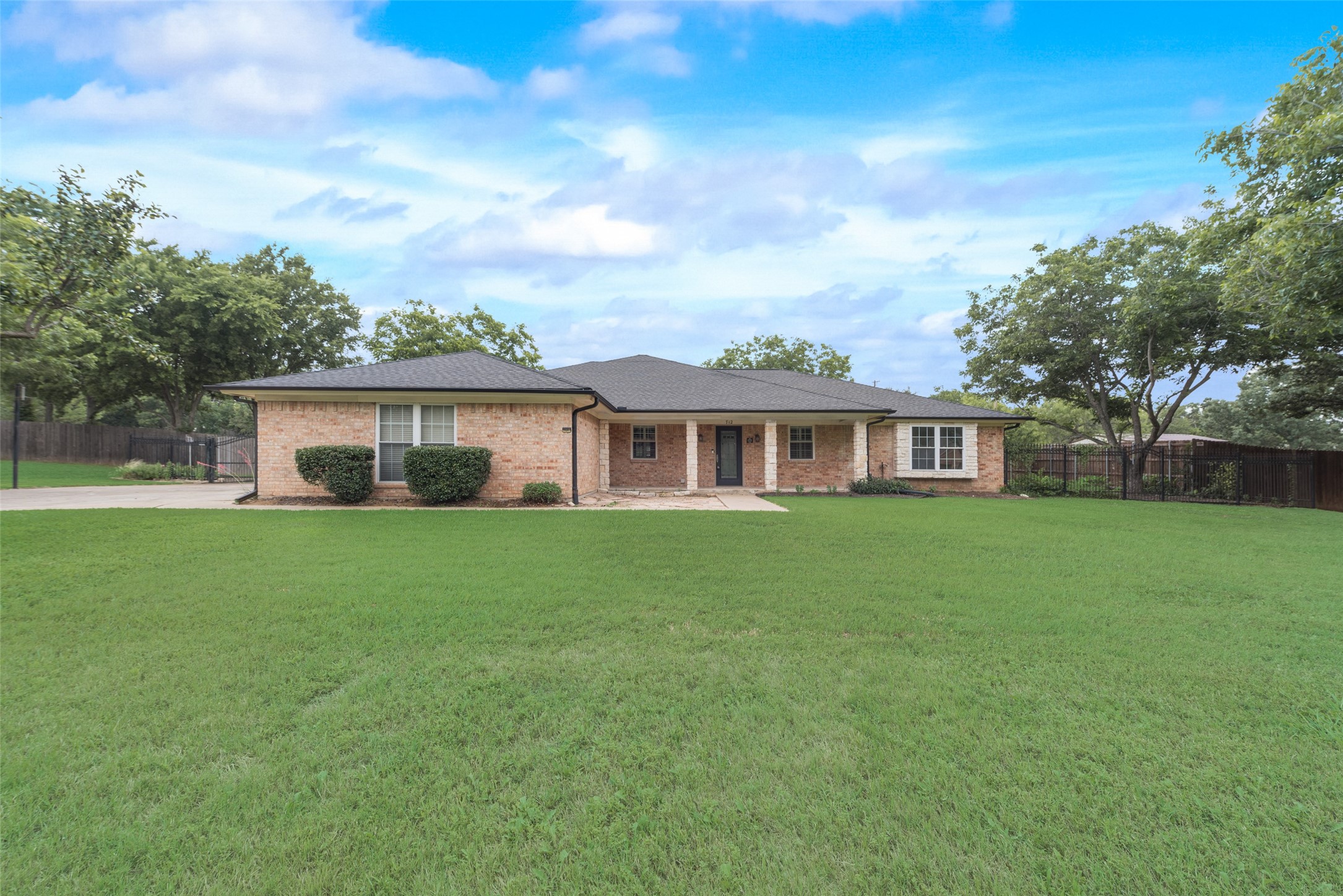 712 Shady Lane N Keller TX 76248