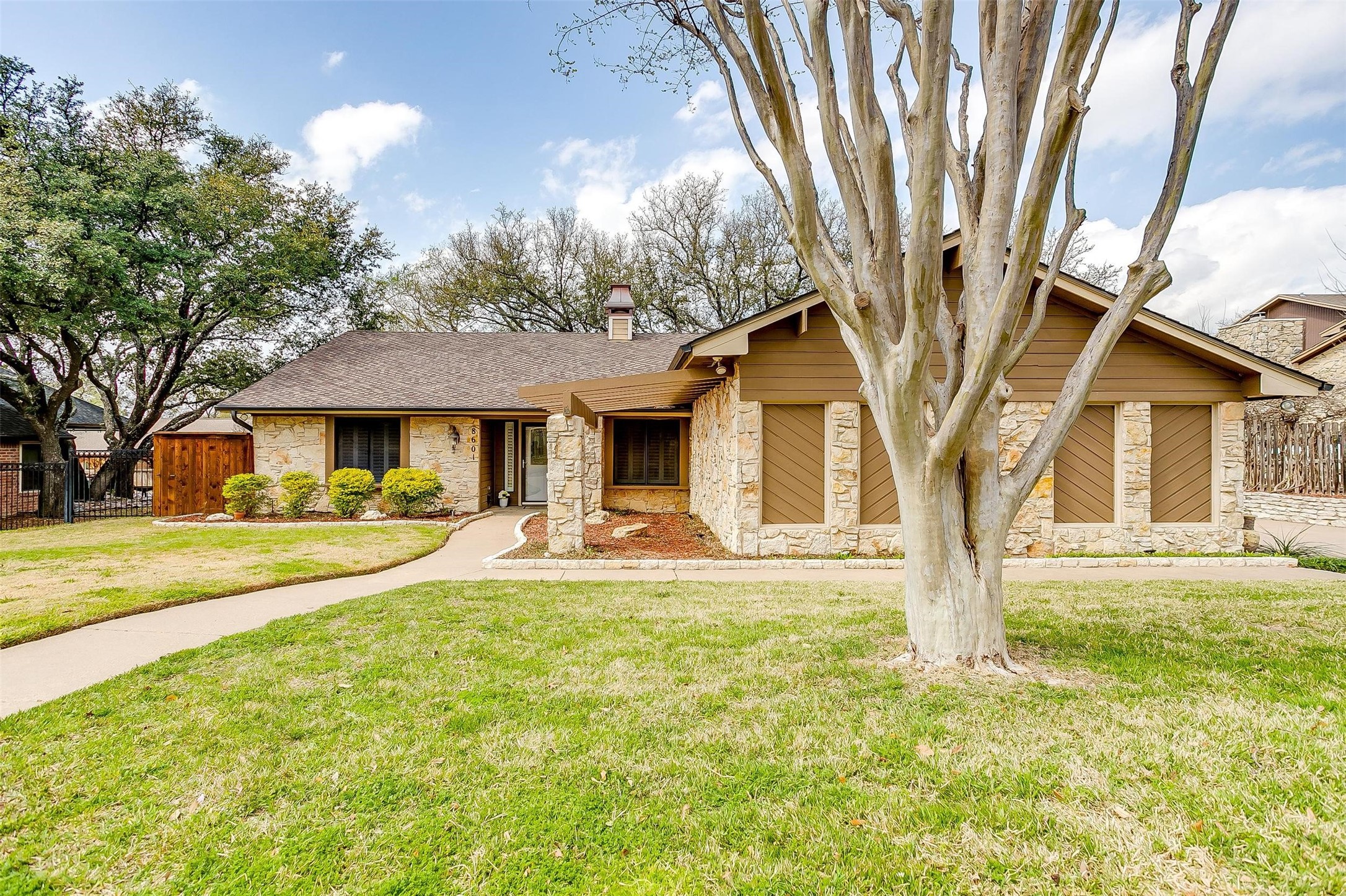8601 Woodslane Drive Fort Worth TX 76179