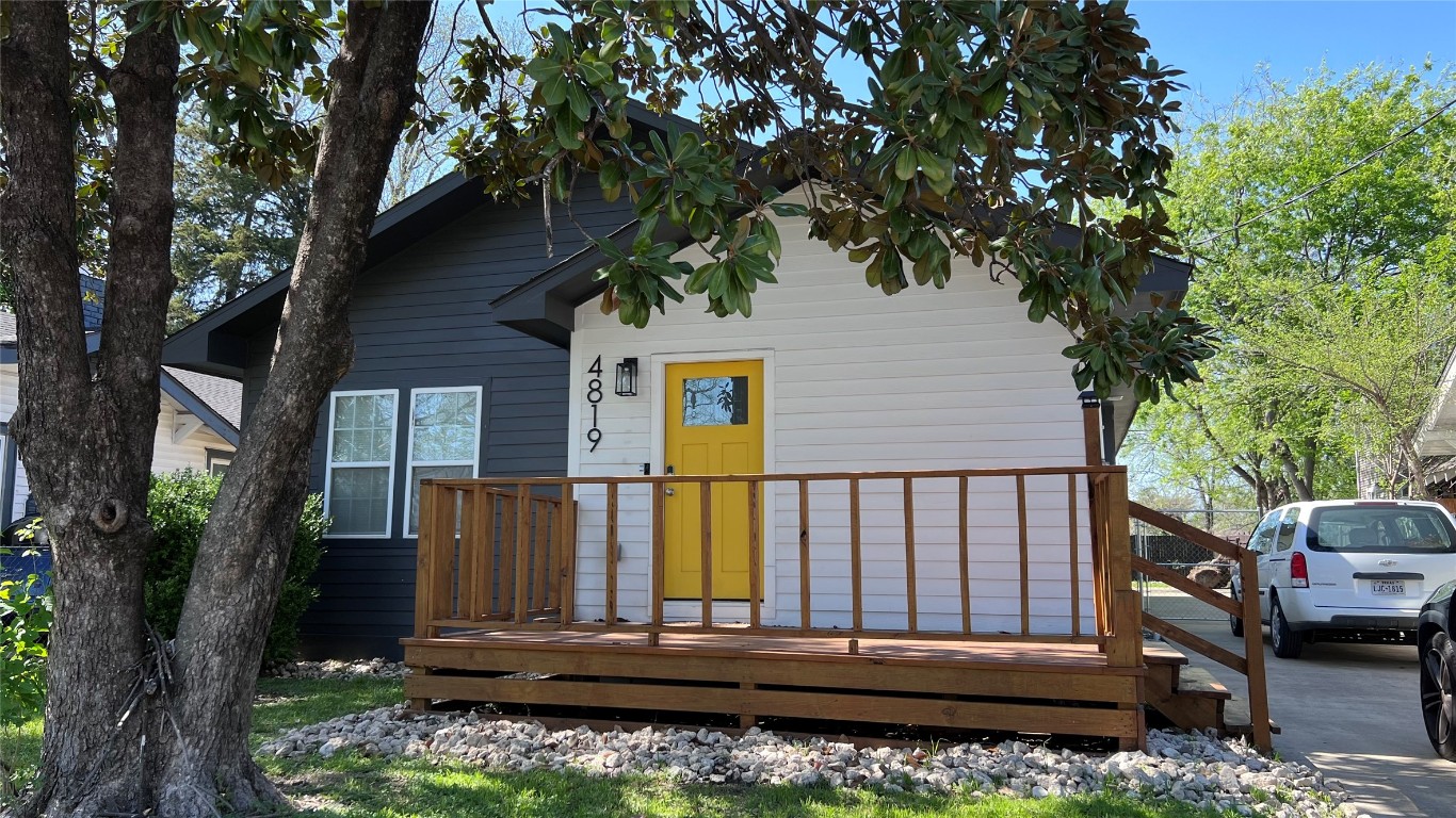 4819 Lindsley Avenue Dallas TX 75223