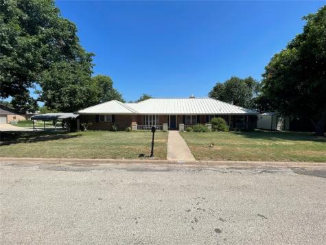 1001 High Road Coleman TX 76834