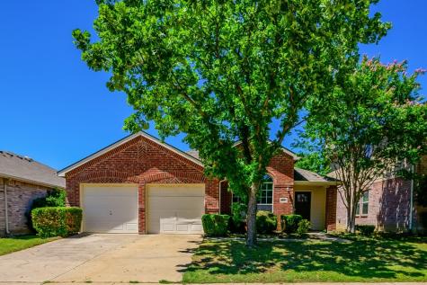 1217 Morning Dove Aubrey TX 76227