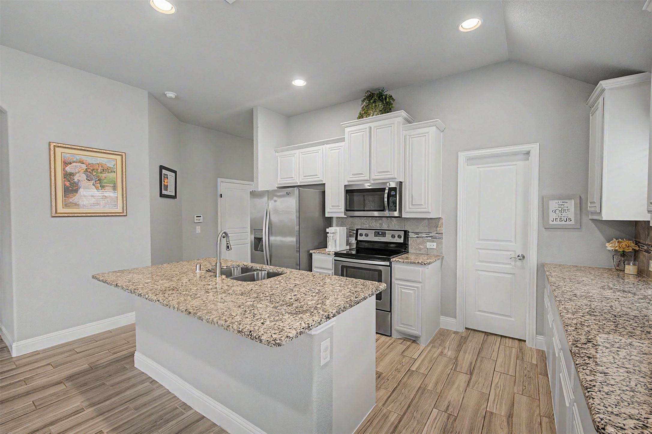 107 Valverde Lane Alvarado TX 76009