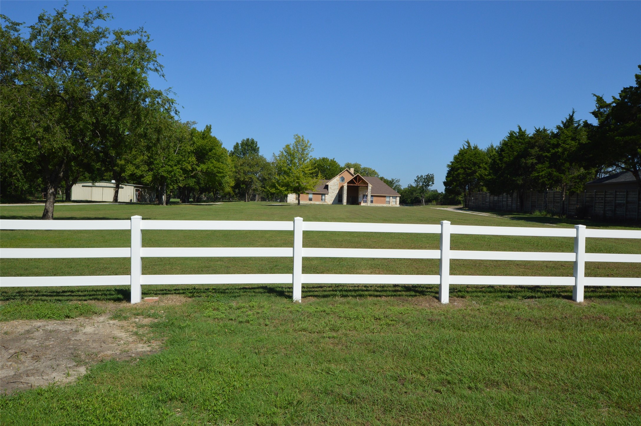 615 Rowlett Road Garland TX 75043