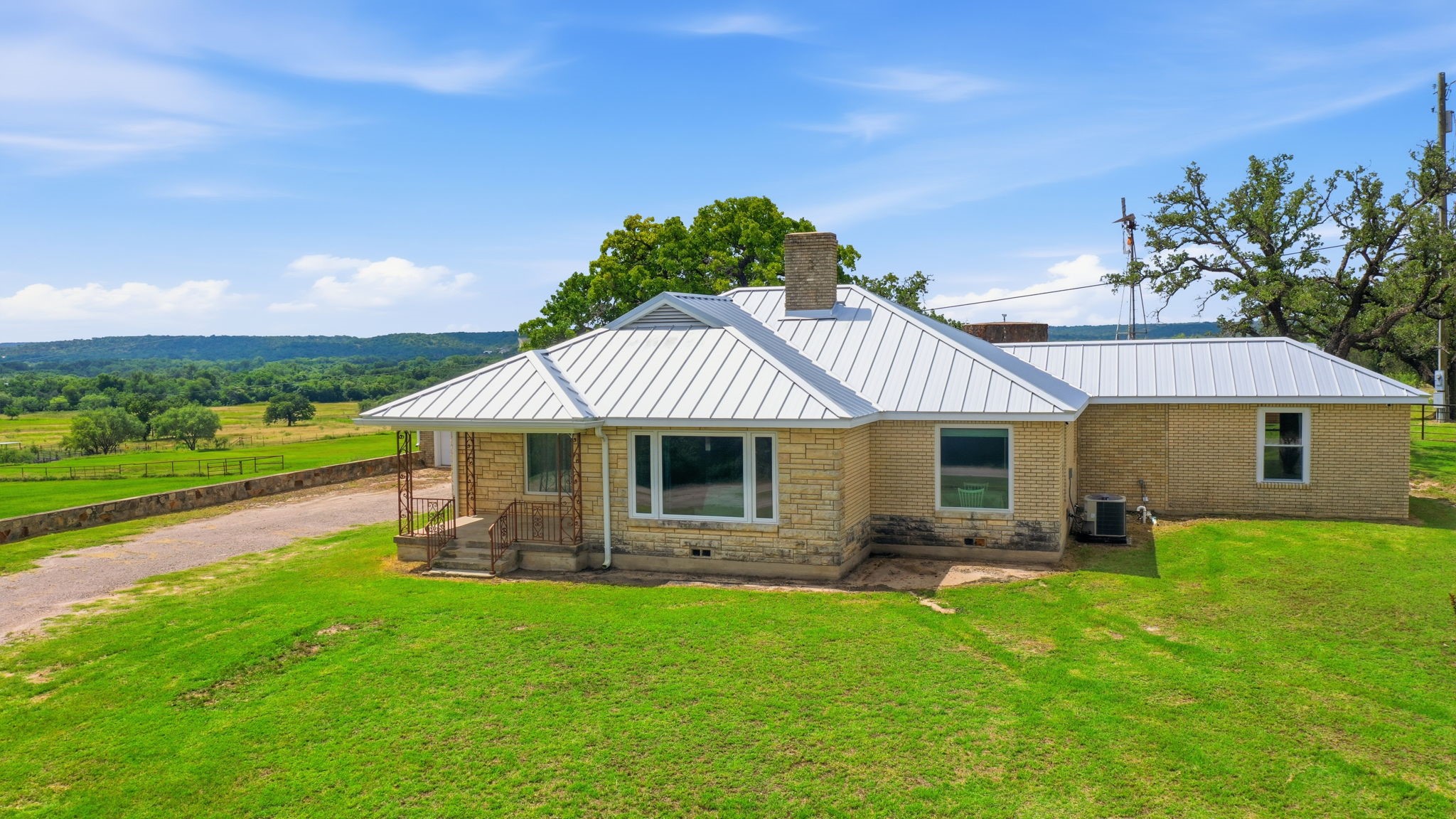 1147 County Road 163 Stephenville TX 76401