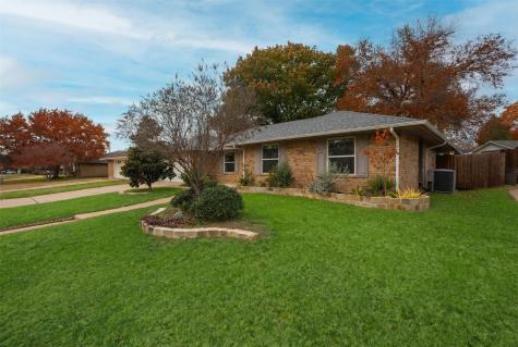 1205 Clover Hill Road Mansfield TX 76063