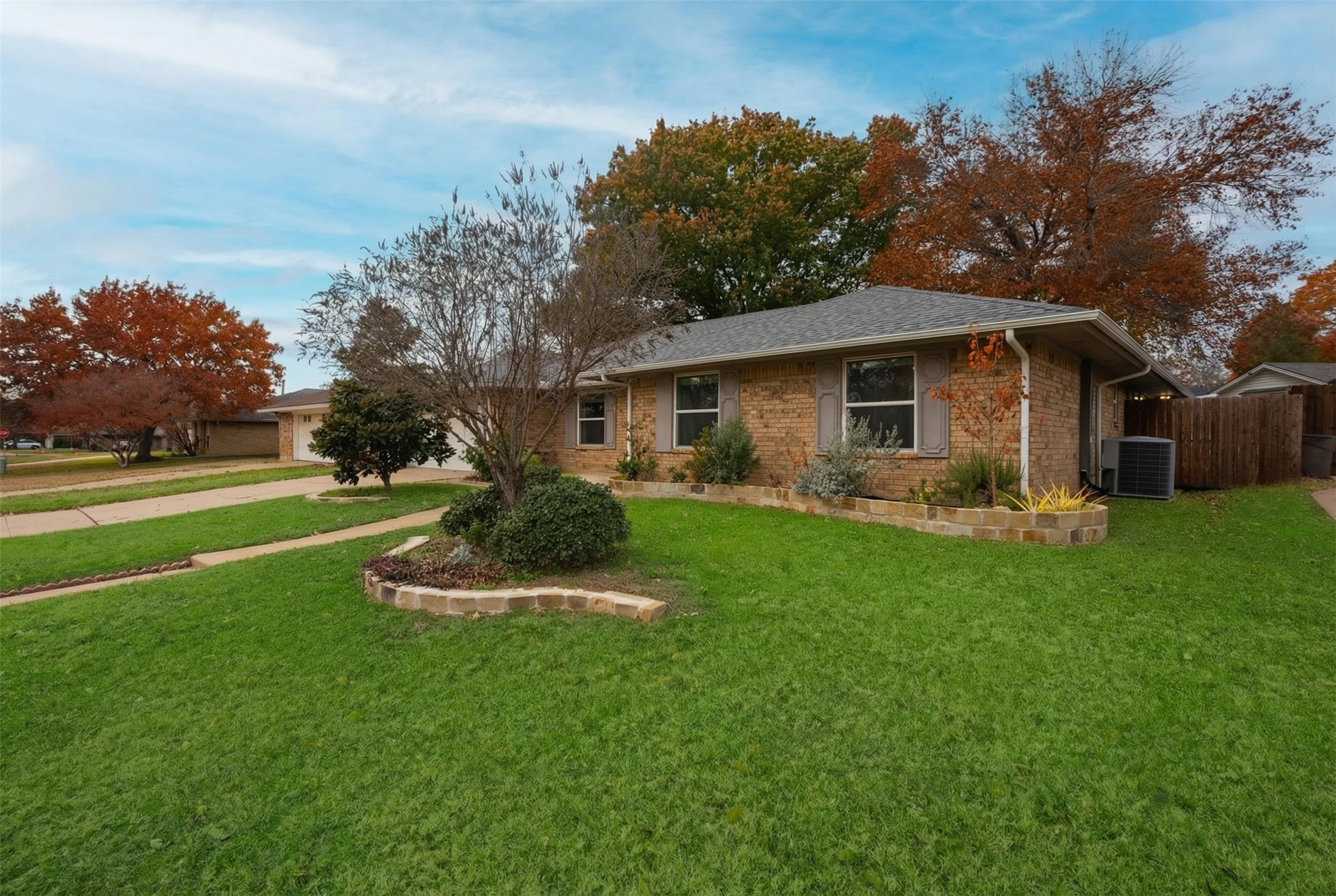 1205 Clover Hill Road Mansfield TX 76063