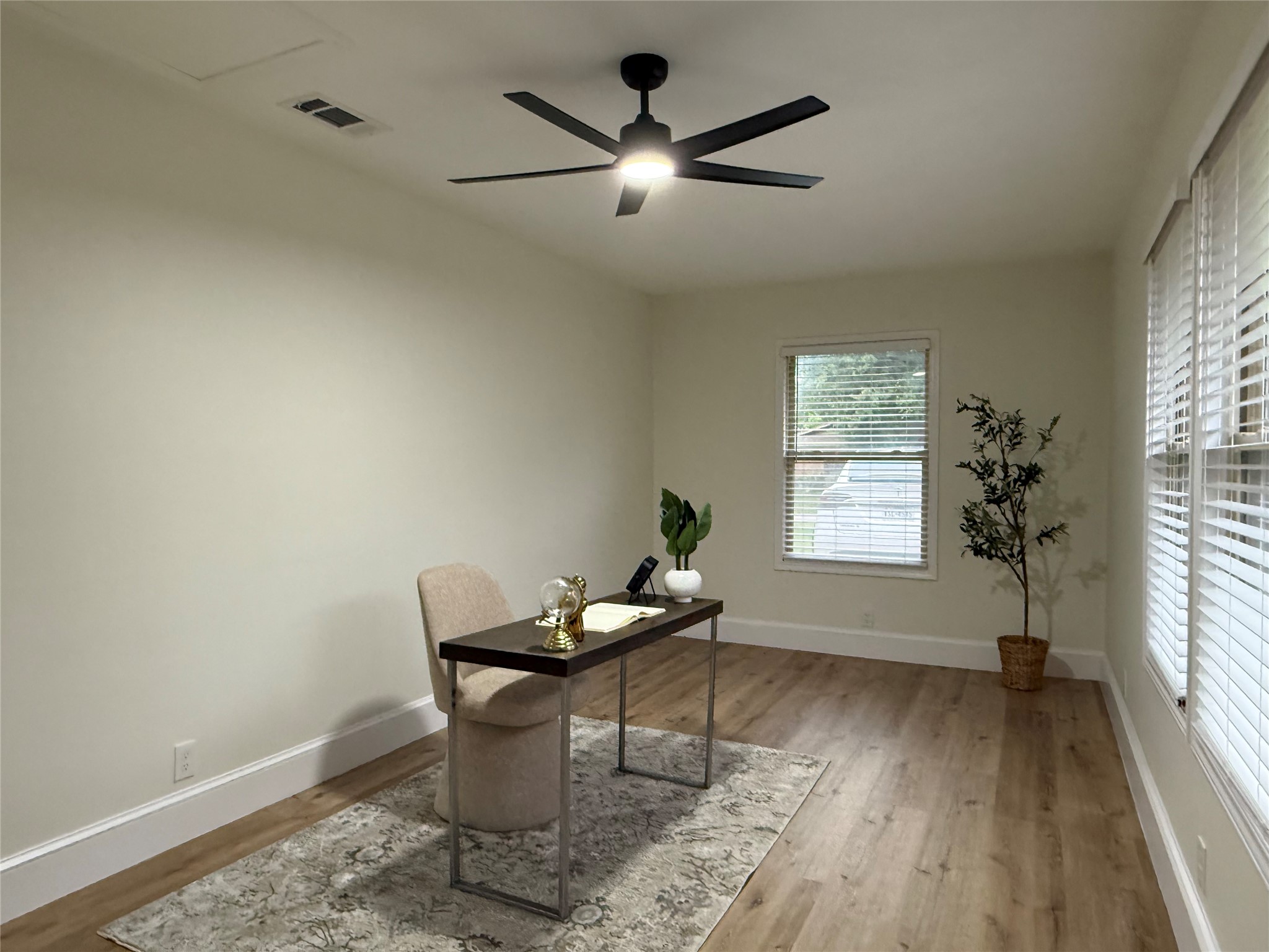 11343 Lippitt Avenue Dallas TX 75218