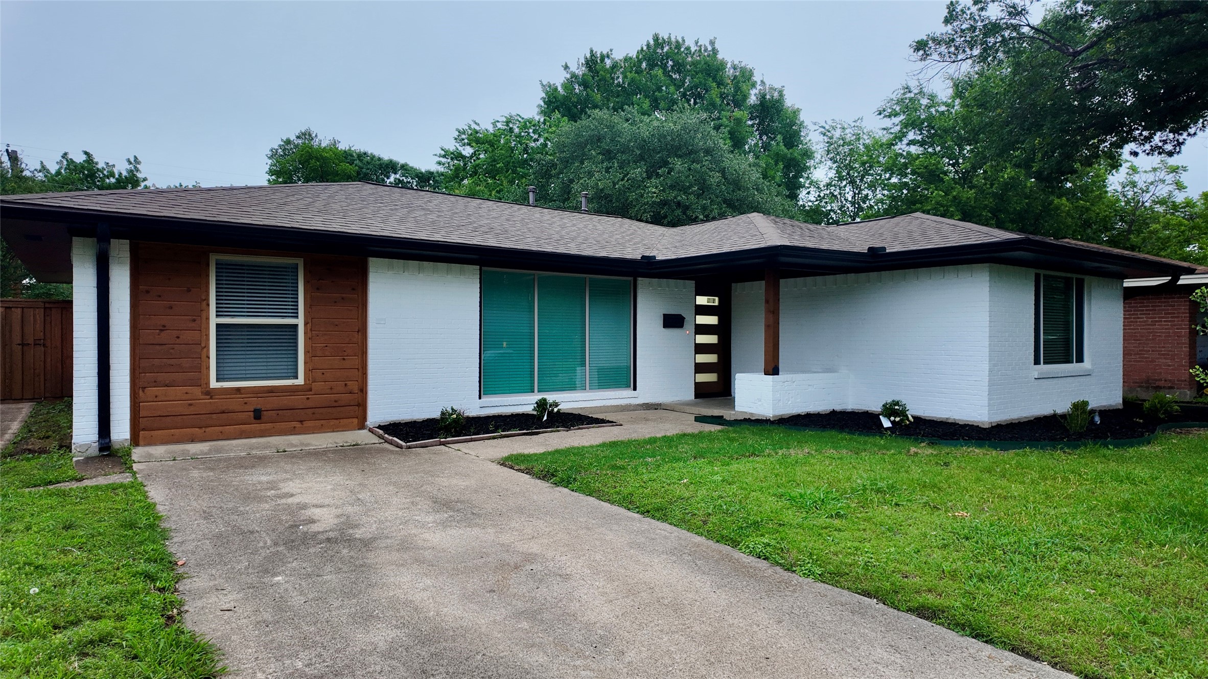 11343 Lippitt Avenue Dallas TX 75218