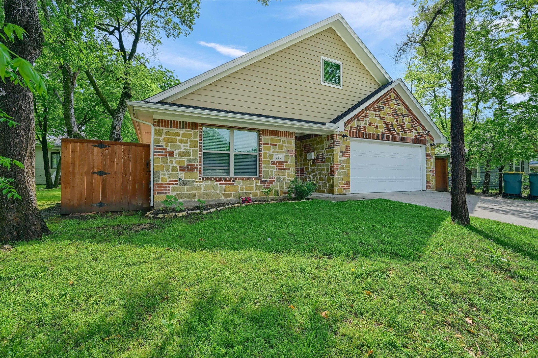 717 S Elm Street Sherman TX 75090
