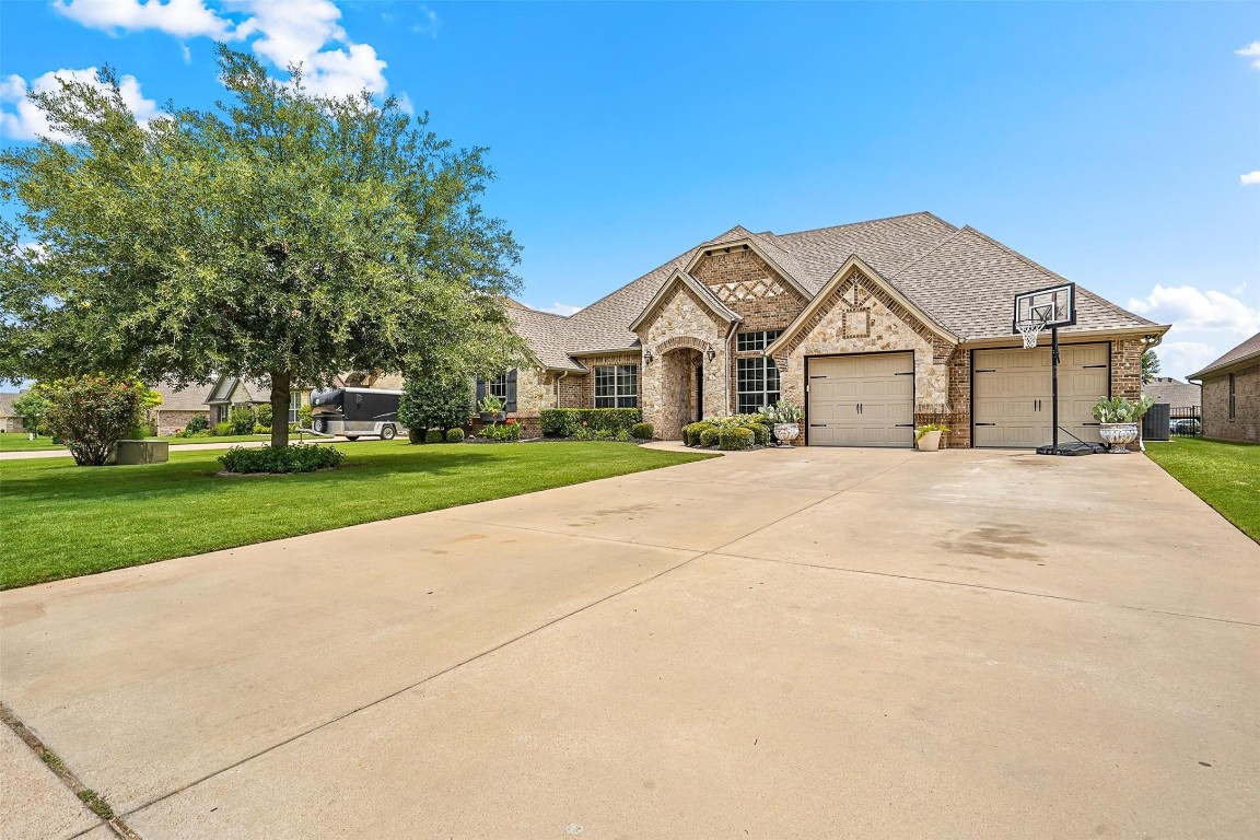 3513 Abes Landing Drive Granbury TX 76049