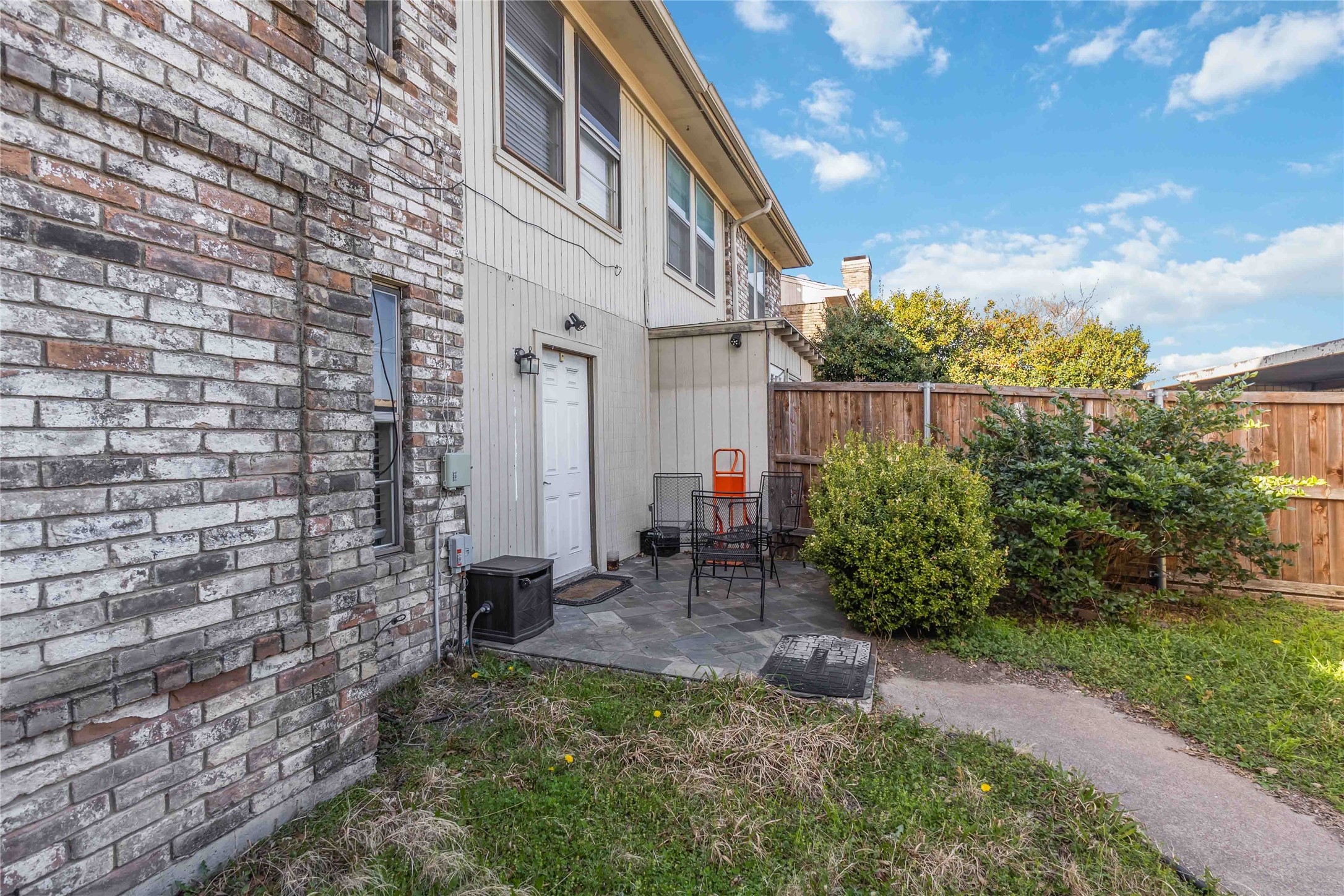 617 Towne House Lane Richardson TX 75081
