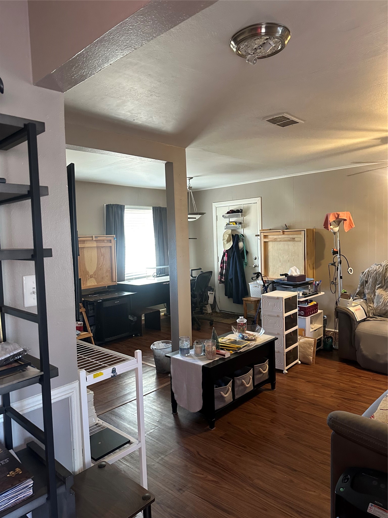 1913 Hilltop Drive Garland TX 75042