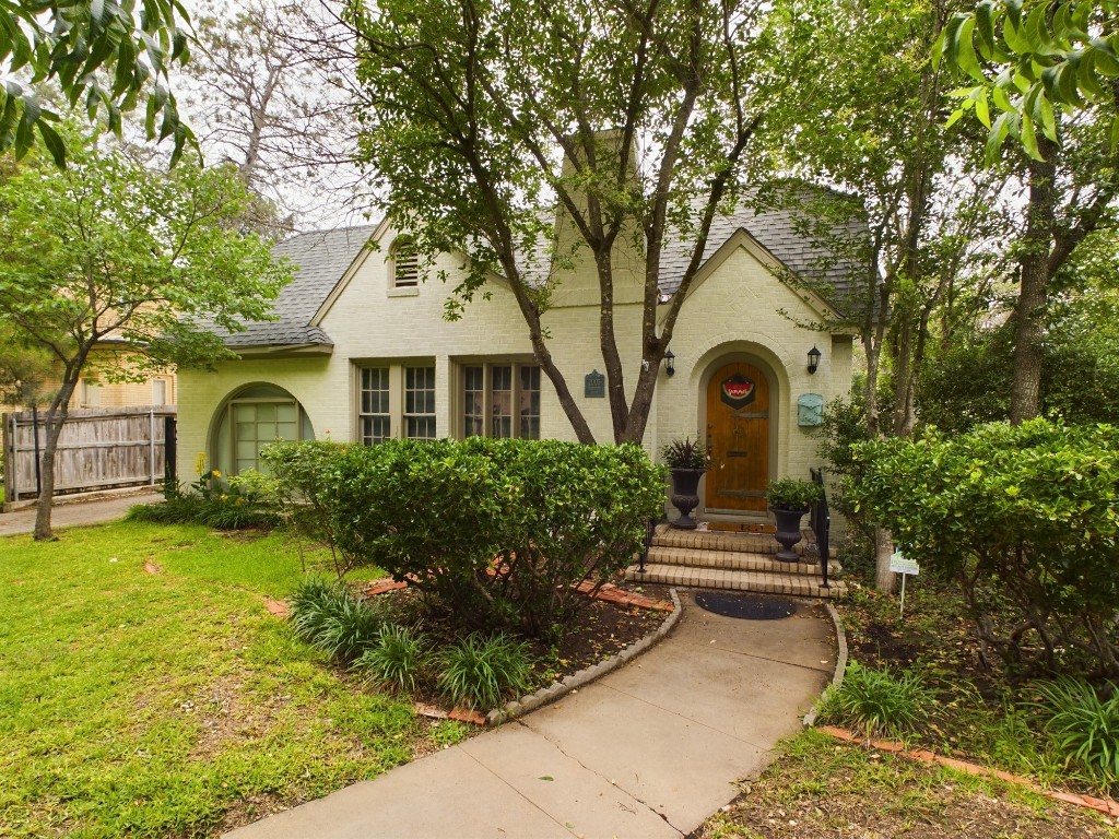 2003 Elizabeth Drive Brownwood TX 76801