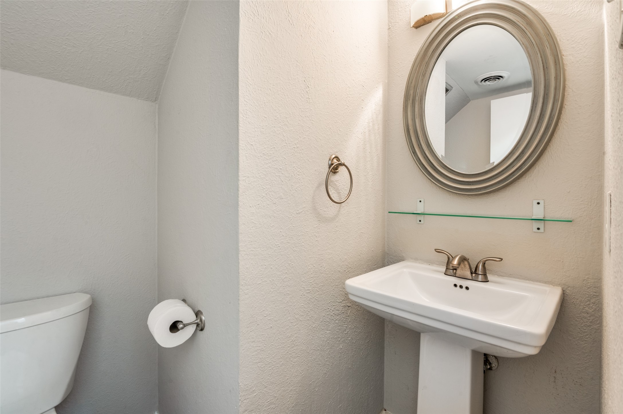 2628 Via Los Altos Carrollton TX 75006
