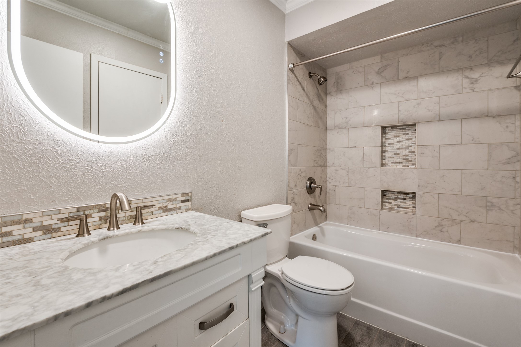 2628 Via Los Altos Carrollton TX 75006