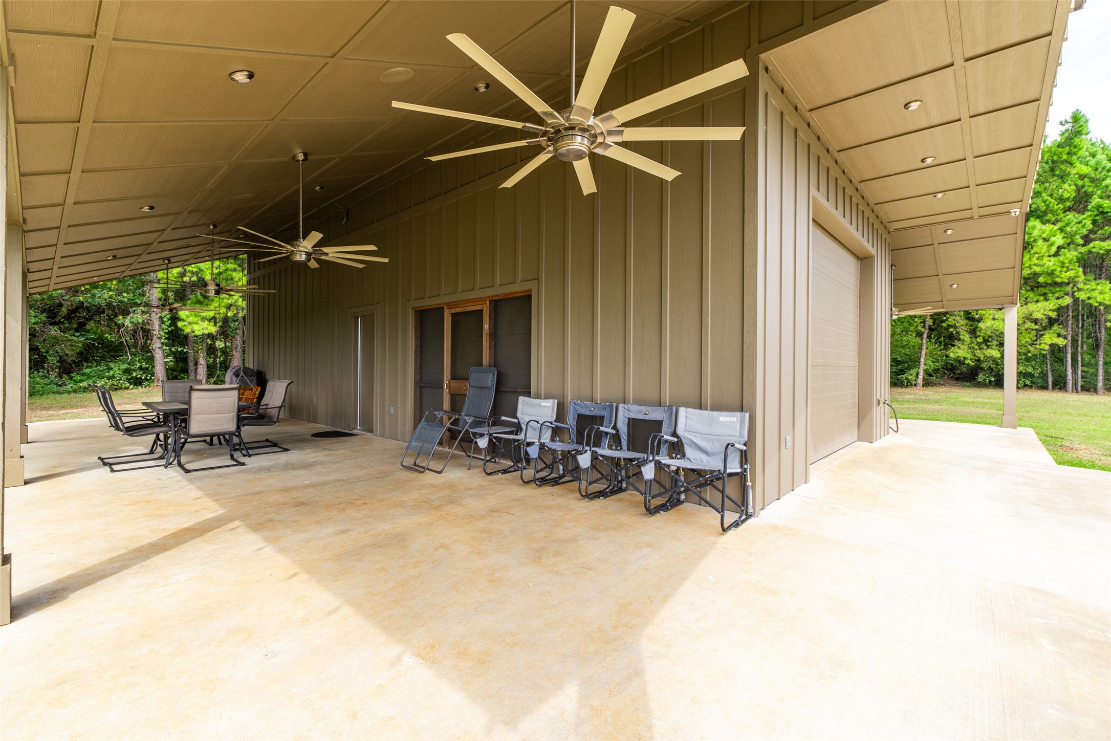 1323 An County Road 153 Palestine TX 75801