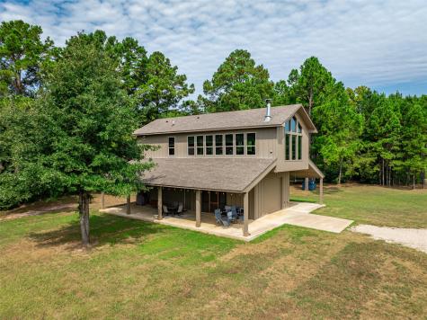 1323 An County Road 153 Palestine TX 75801