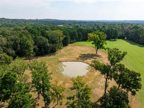 1323 An County Road 153 Palestine TX 75801