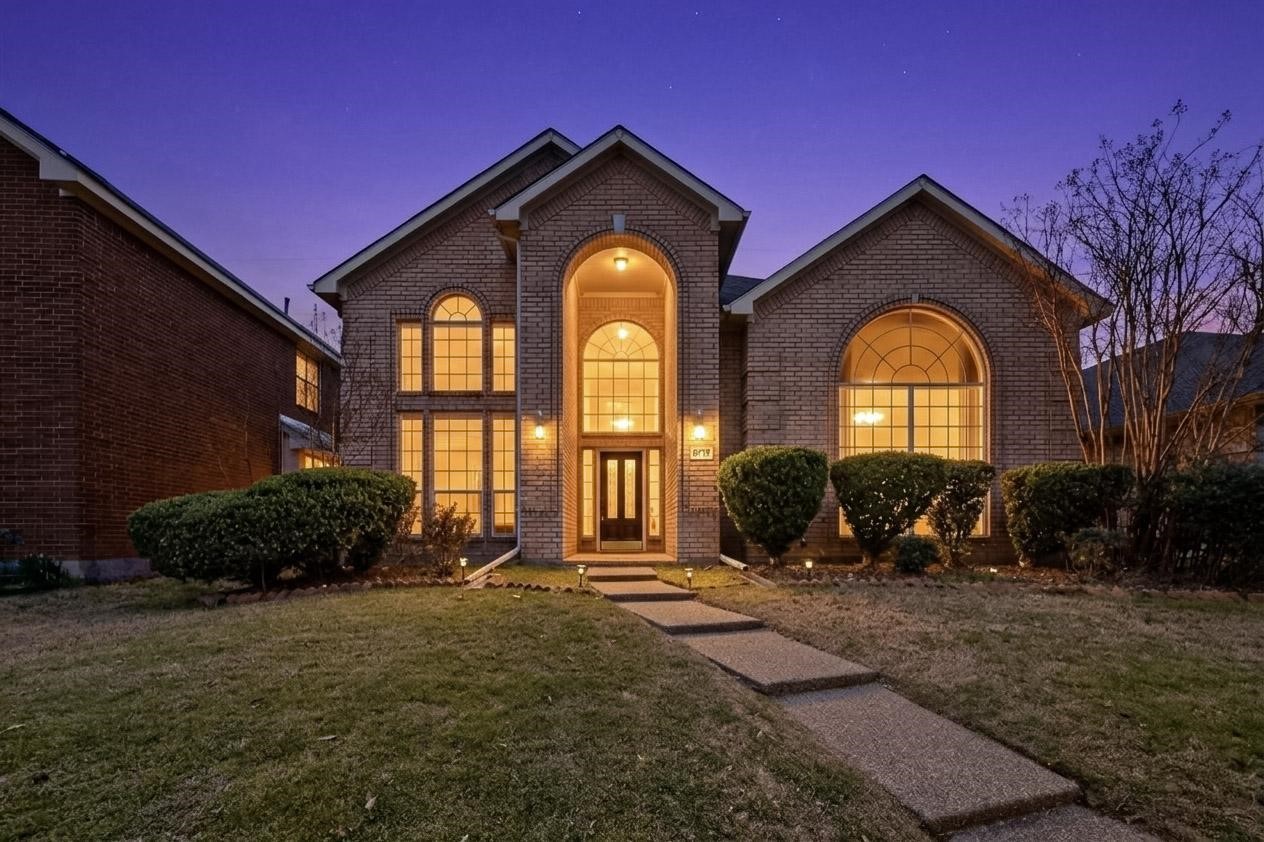 875 San Jacinto Drive Grand Prairie TX 75052