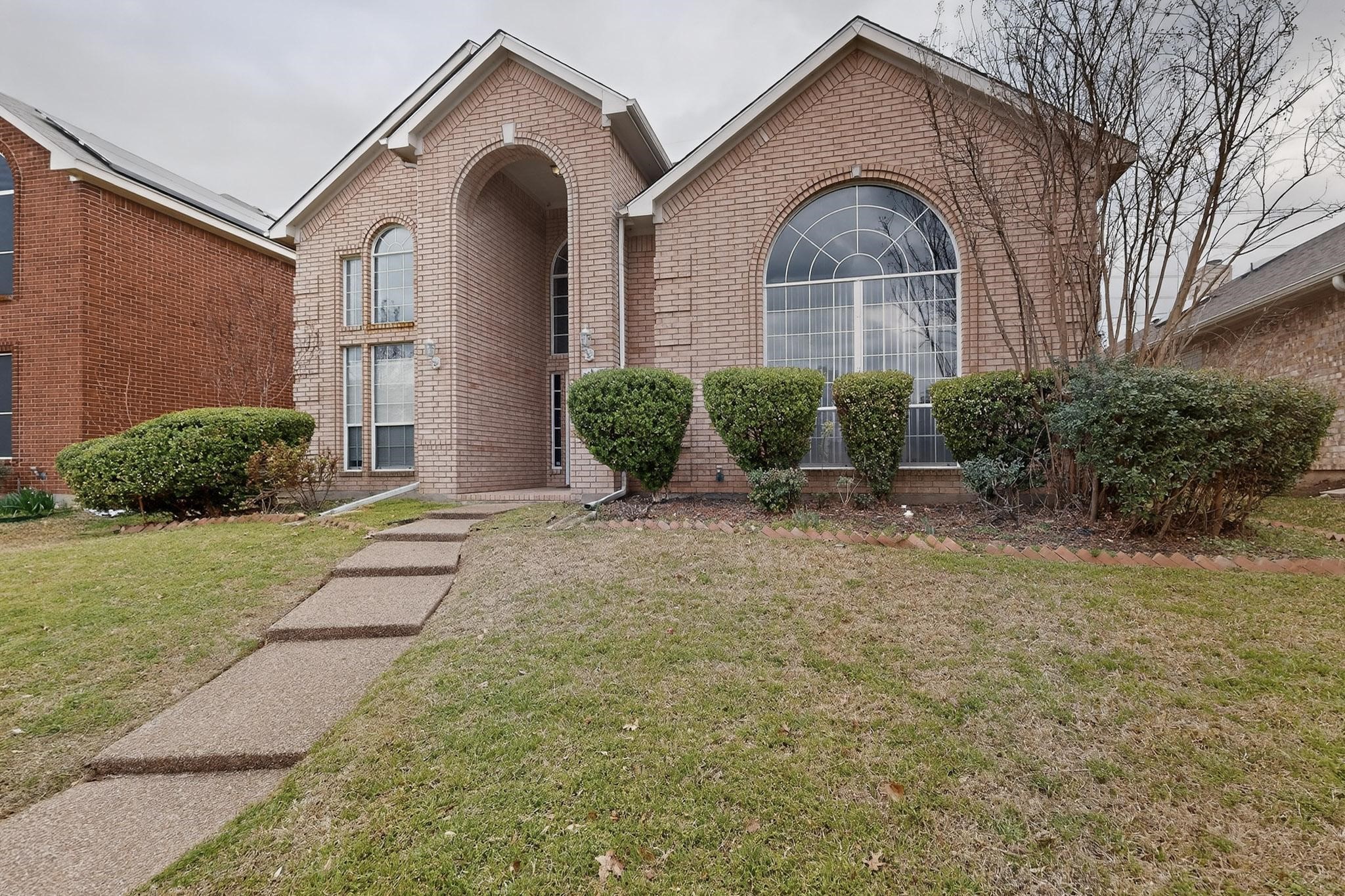 875 San Jacinto Drive Grand Prairie TX 75052