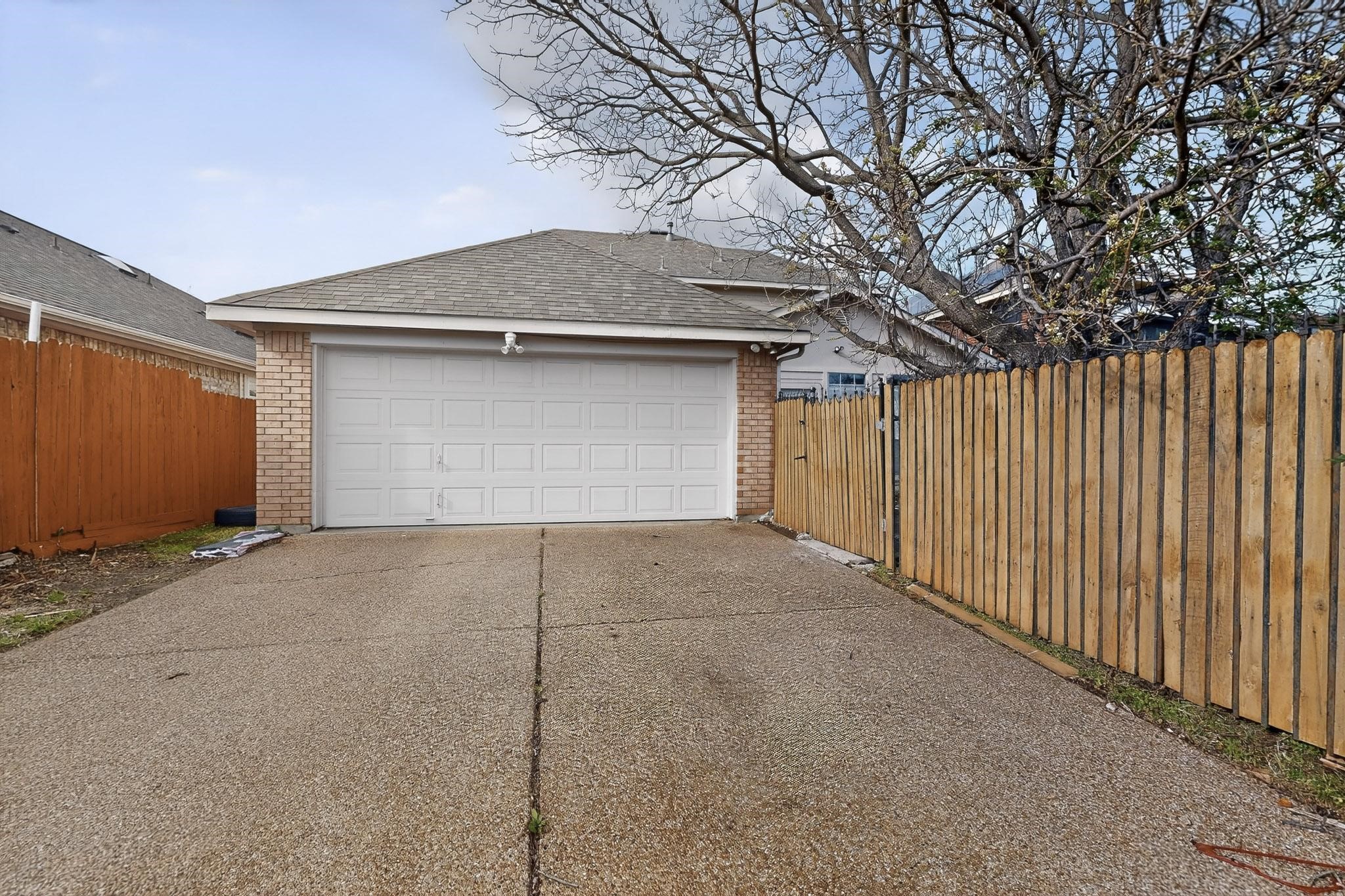 875 San Jacinto Drive Grand Prairie TX 75052
