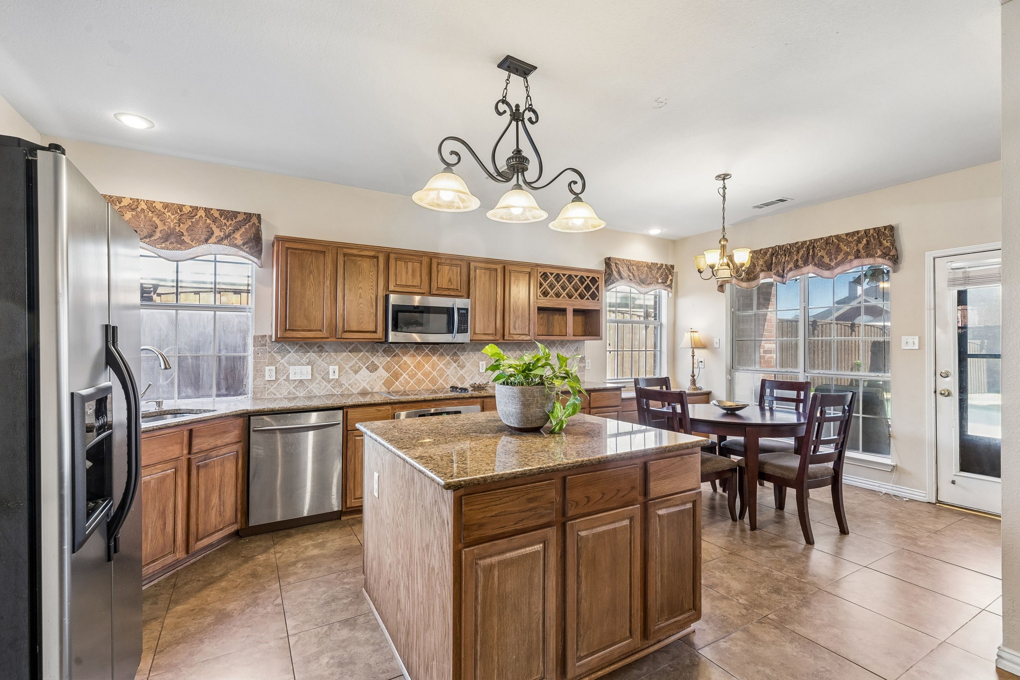2710 Winterberry Drive Rowlett TX 75089