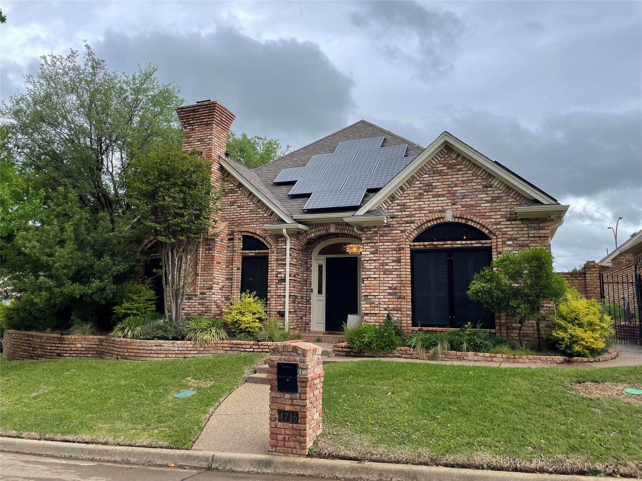 4715 Dove Hollow Way Arlington TX 76016