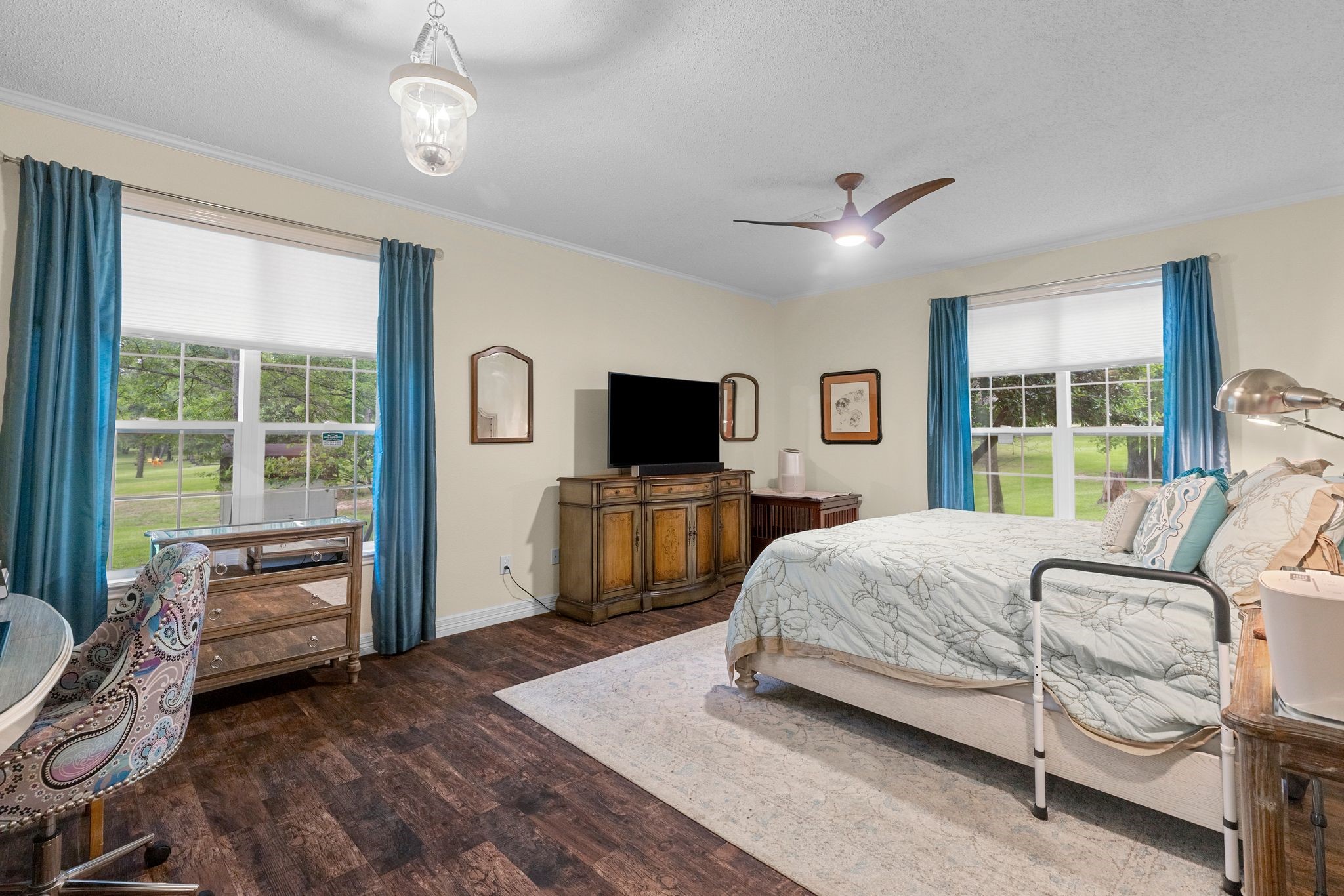 1185 Rs County Road 3503 Emory TX 75440