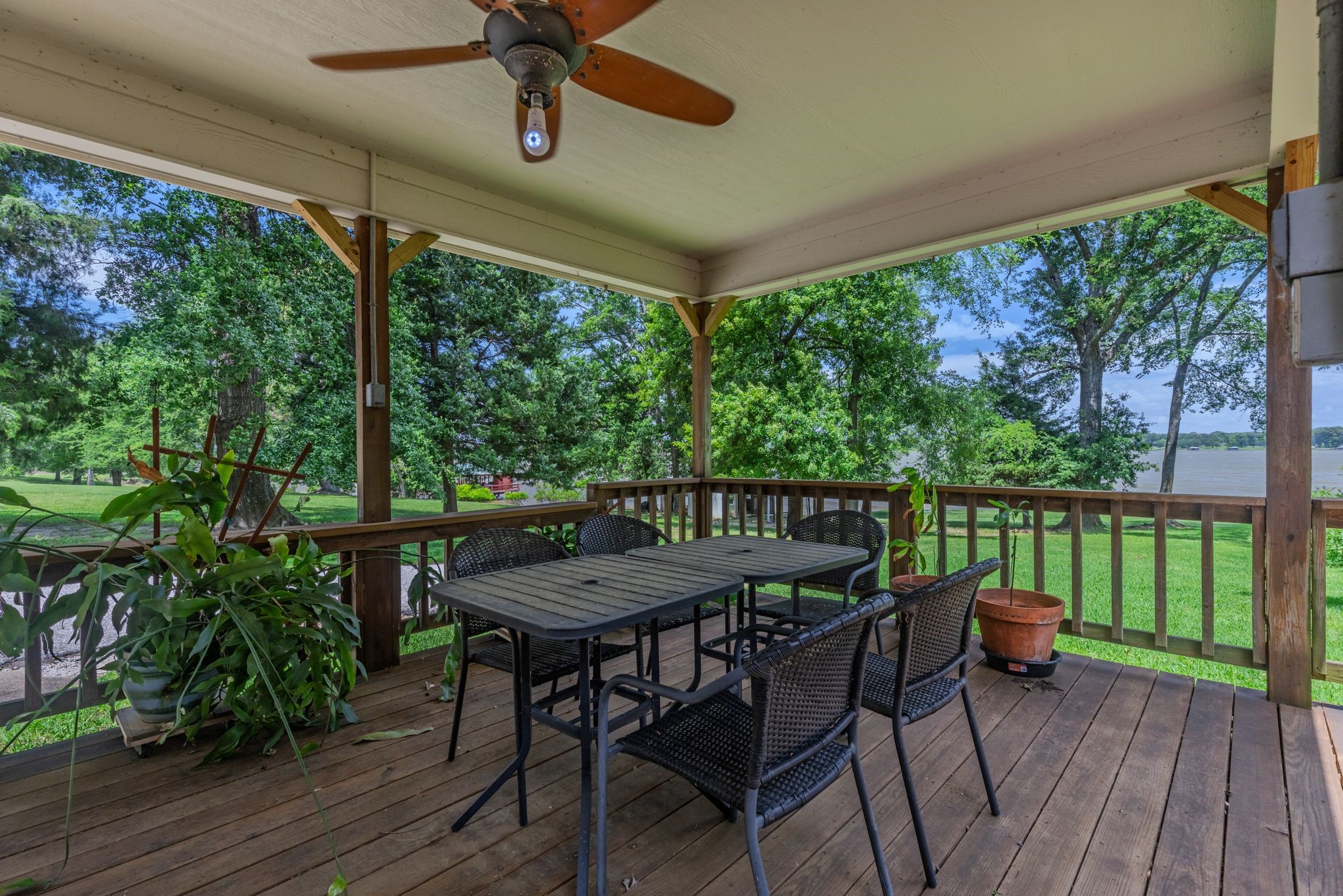 1185 Rs County Road 3503 Emory TX 75440