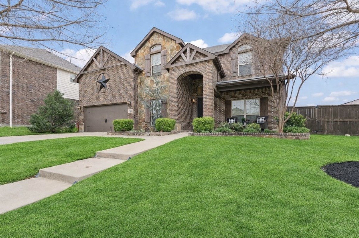 2416 Otero Pass Fort Worth TX 76131