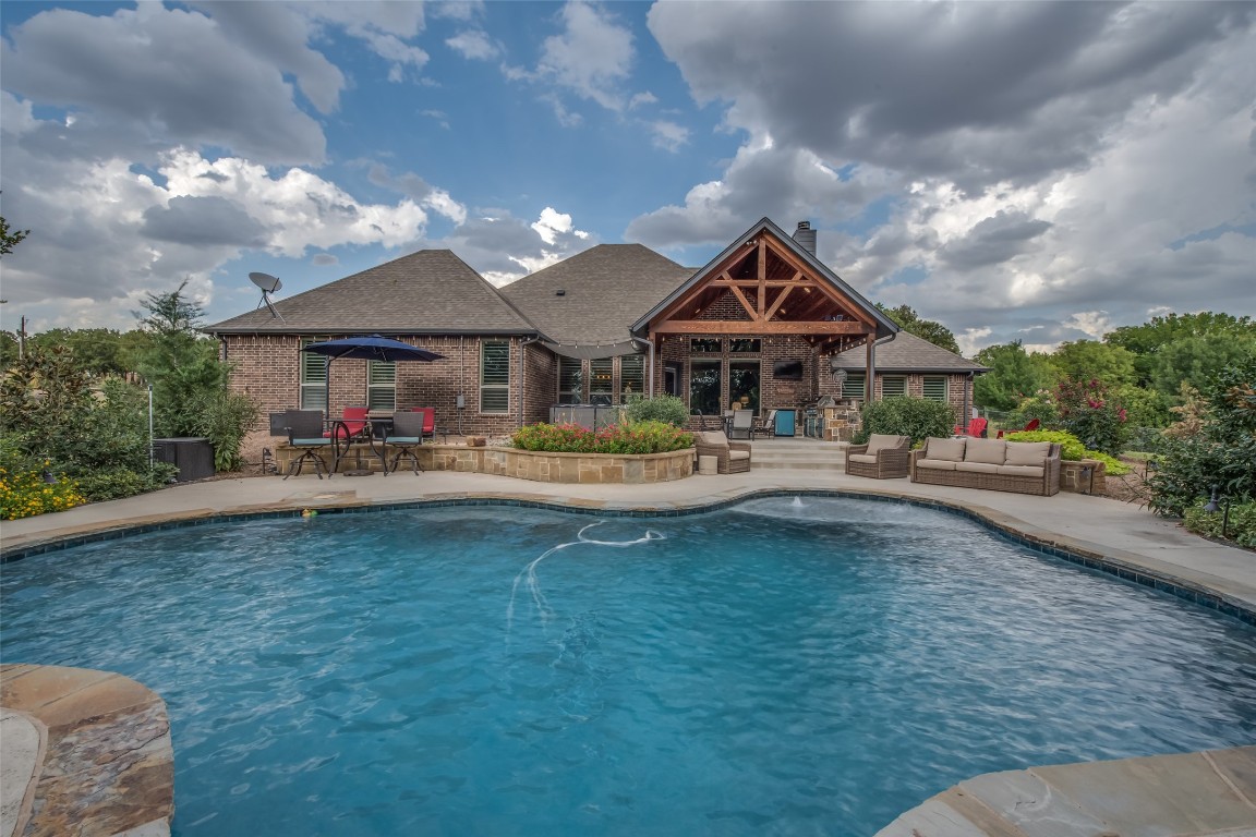 318 Cedar Springs Lane Weatherford TX 76087