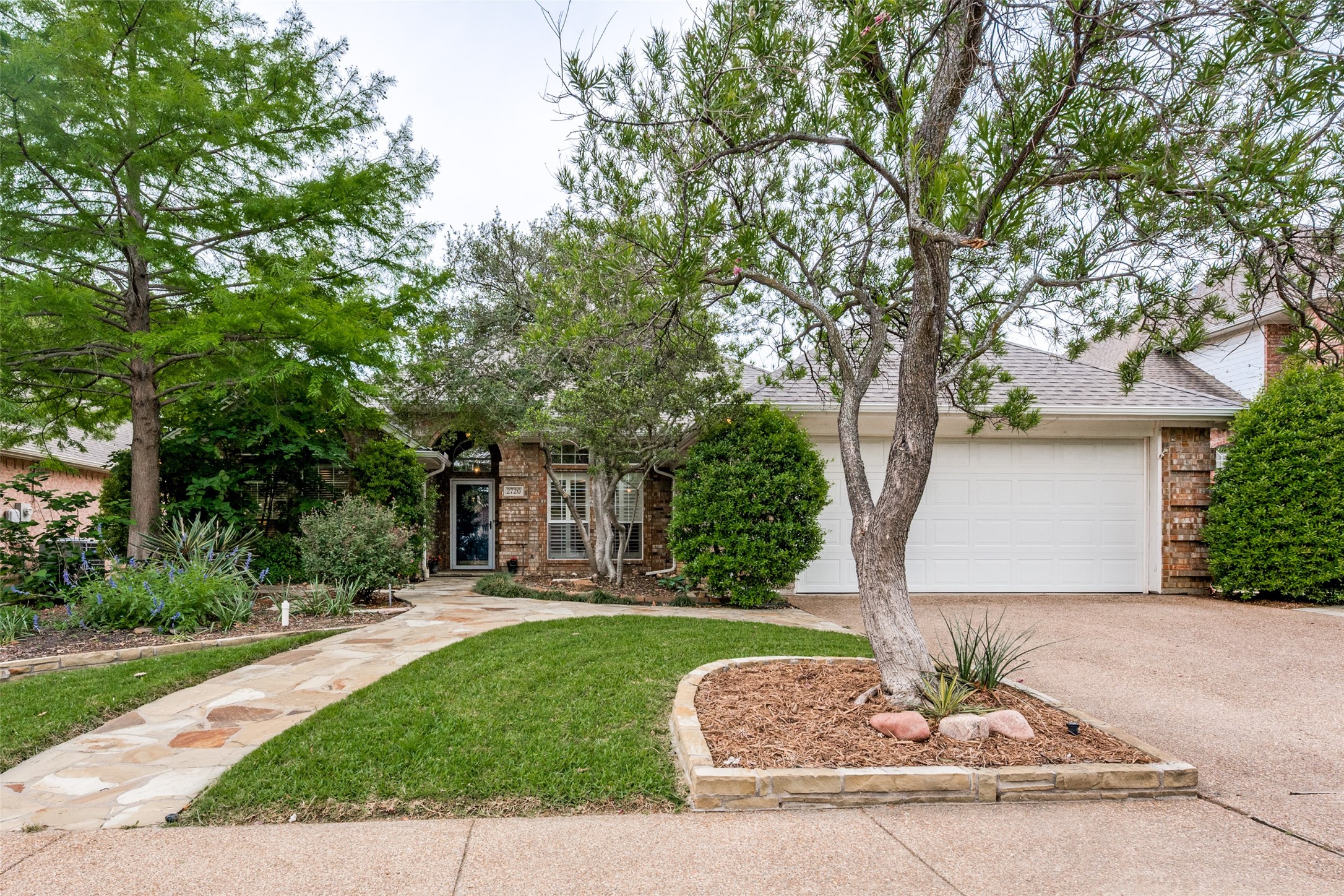 2720 Holly Brook Court Bedford TX 76021