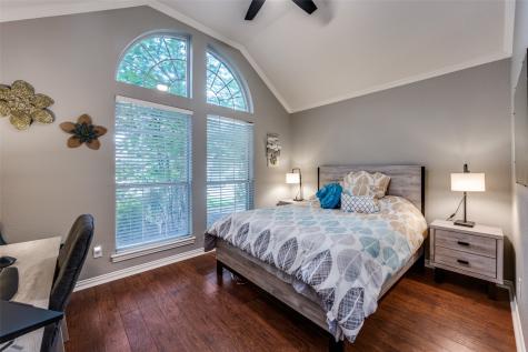 2720 Holly Brook Court Bedford TX 76021